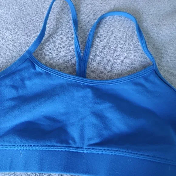 3 (THREE) Lululemon sports bras - size 6 - Picture 4 of 6